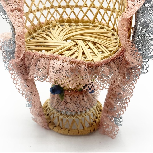 Peacock Chair Mini Vintage Decor - Picture 3 of 12